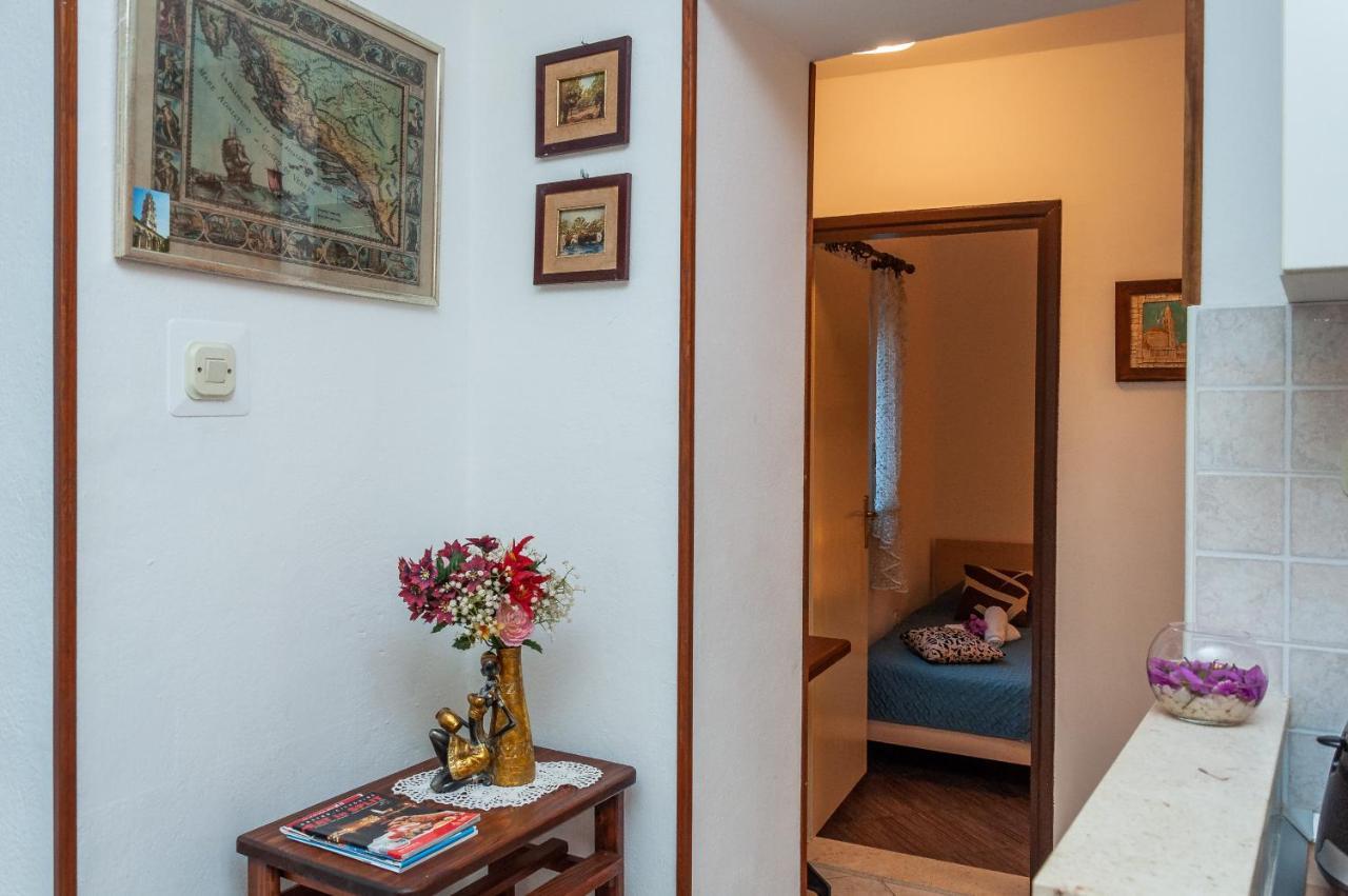 Guesthause Arbor Apartment สปลิท ภายนอก รูปภาพ