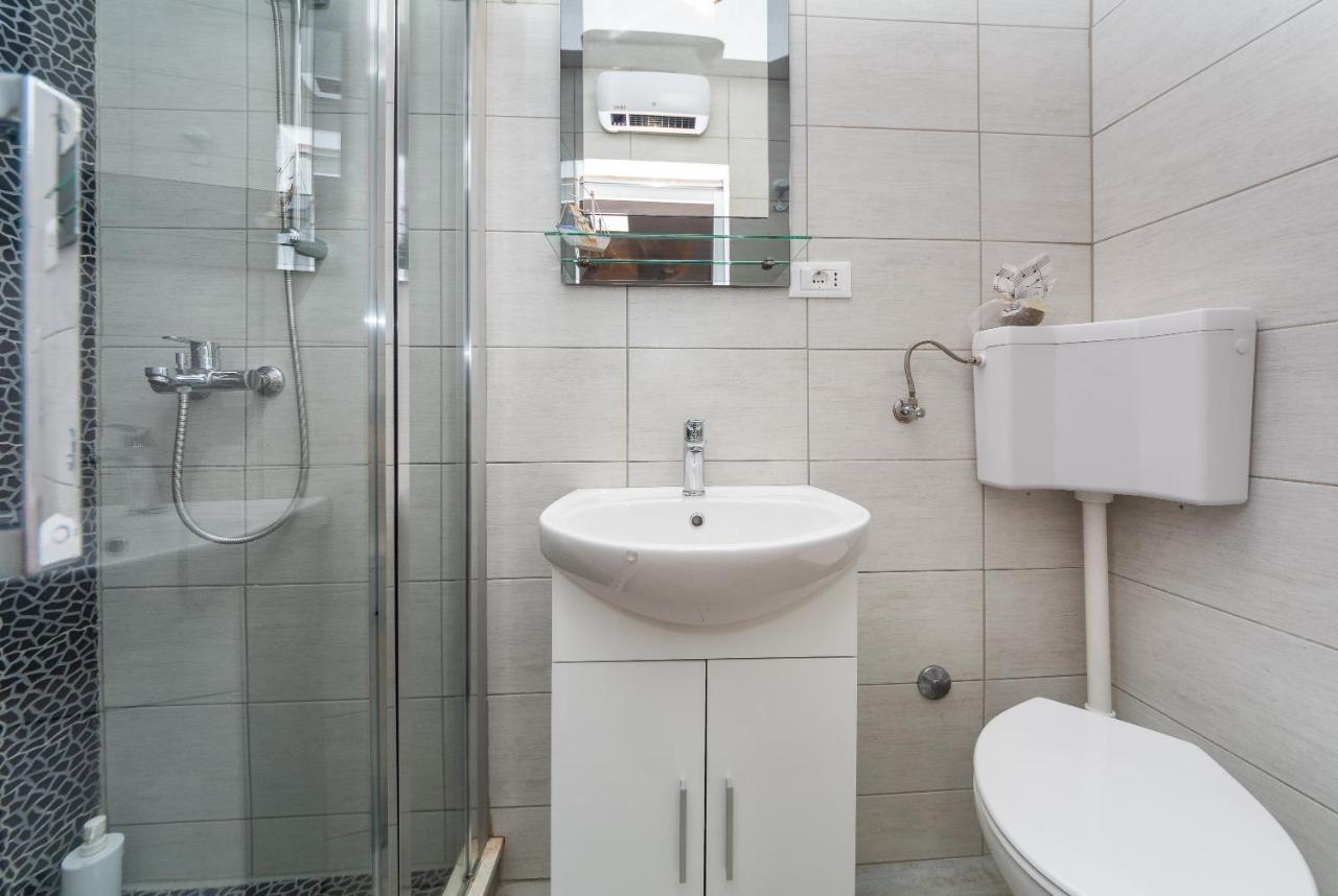 Guesthause Arbor Apartment สปลิท ภายนอก รูปภาพ